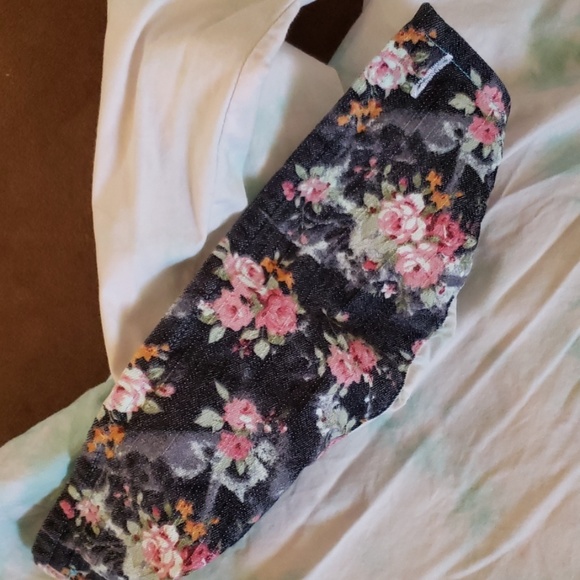 Roar Long Sleeve Button Up "IKAT Get Enough " - Picture 3 of 7